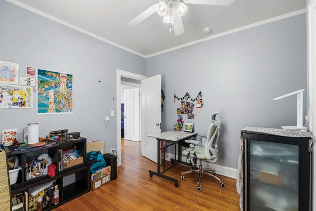 6141 N Maplewood Avenue, Chicago, IL 60659