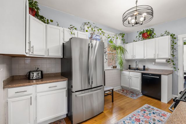 6141 N Maplewood Avenue, Chicago, IL 60659