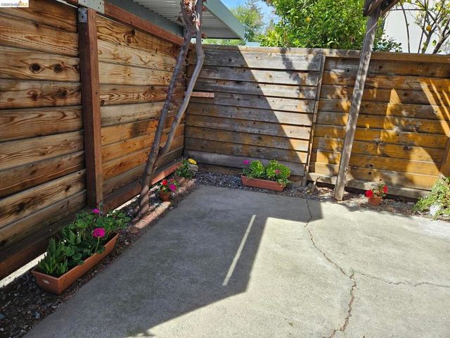 3715 Northwood Dr G, Concord, CA 94520