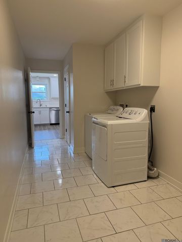 1440 Lansdowne Dr, Denham Springs, LA 70726