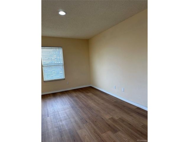 579 Wright St 579-207, Lakewood, CO 80228