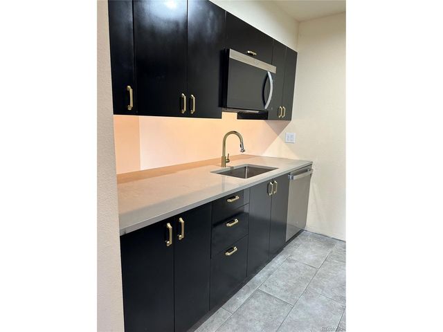 579 Wright St 579-207, Lakewood, CO 80228