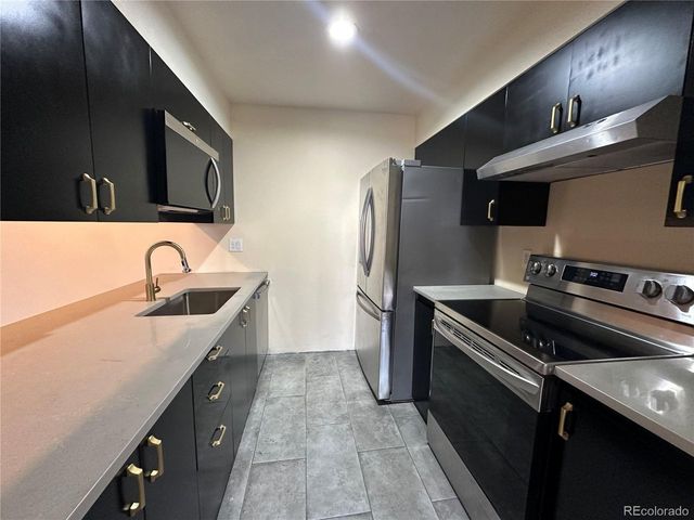 579 Wright St 579-207, Lakewood, CO 80228