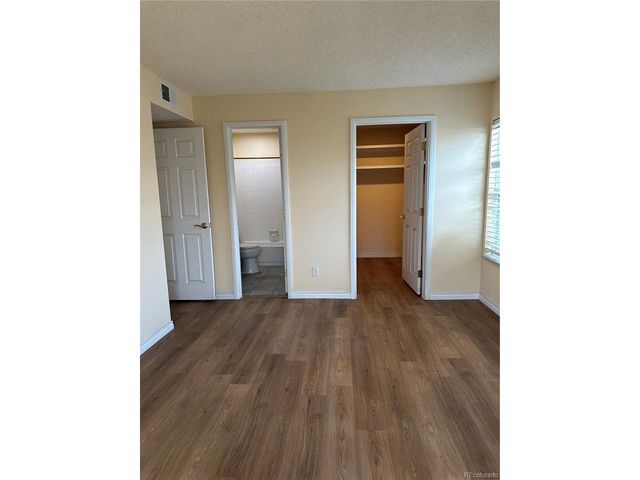 579 Wright St 579-207, Lakewood, CO 80228