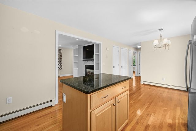 2 W Crossfield Rd, Sandwich, MA 02644