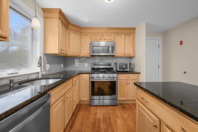2 W Crossfield Rd, Sandwich, MA 02644