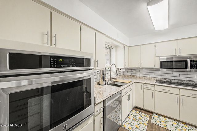 755 N 63RD Place, Mesa, AZ 85205