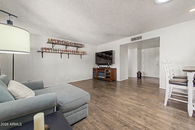 755 N 63RD Place, Mesa, AZ 85205
