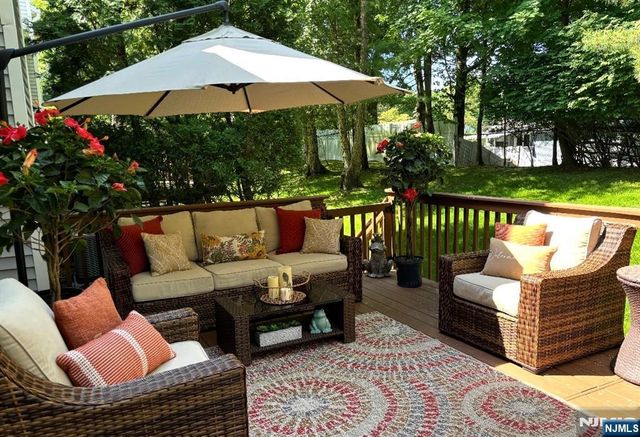 15 Drake Drive G2, Hillsdale, NJ 07642