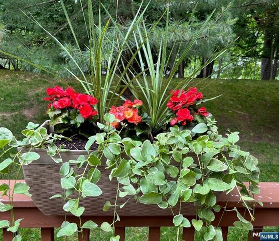 15 Drake Drive G2, Hillsdale, NJ 07642