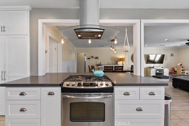 2513 Greentop, Lakewood, CA 90712