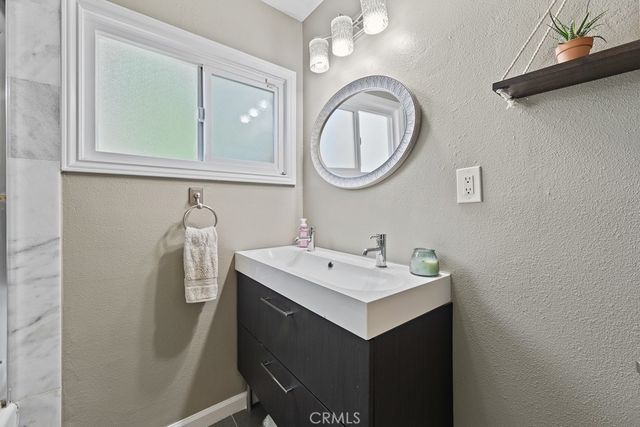 2513 Greentop, Lakewood, CA 90712