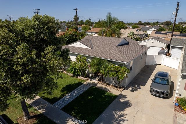 2513 Greentop, Lakewood, CA 90712