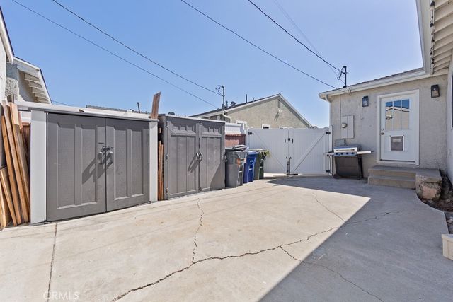 2513 Greentop, Lakewood, CA 90712