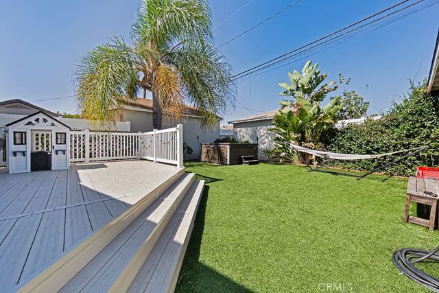 2513 Greentop, Lakewood, CA 90712