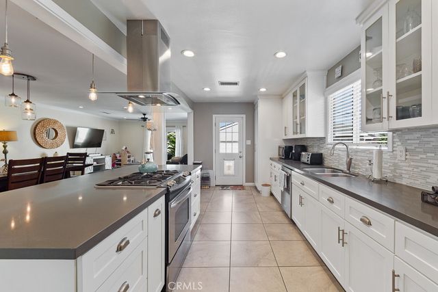 2513 Greentop, Lakewood, CA 90712