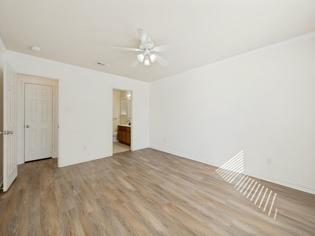 1281 Wysteria Lane, Burleson, TX 76028