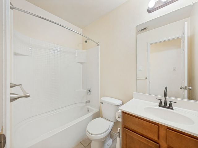 1281 Wysteria Lane, Burleson, TX 76028