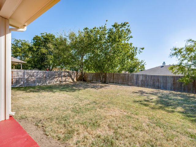 1281 Wysteria Lane, Burleson, TX 76028