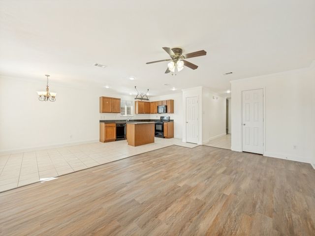 1281 Wysteria Lane, Burleson, TX 76028