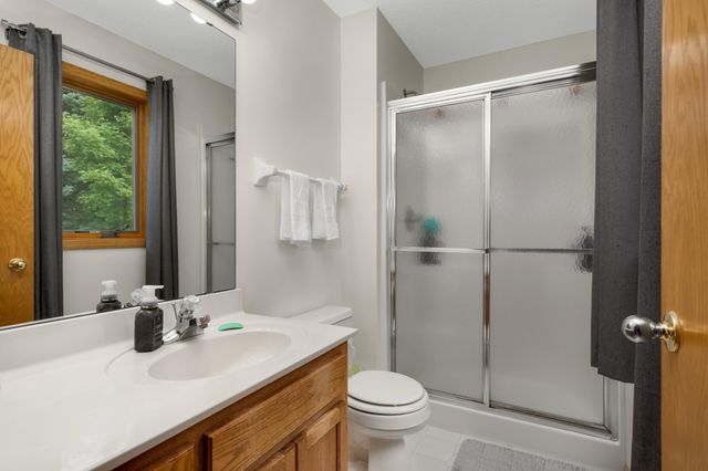 3839 Shannon Drive, Hastings, MN 55033