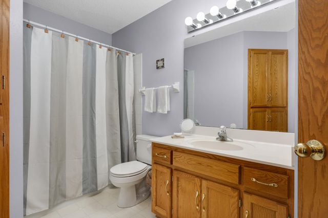 3839 Shannon Drive, Hastings, MN 55033
