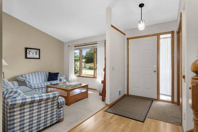 3839 Shannon Drive, Hastings, MN 55033