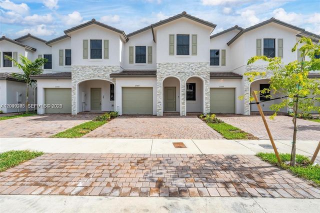 23507 SW 129th Path, Homestead, FL 33032