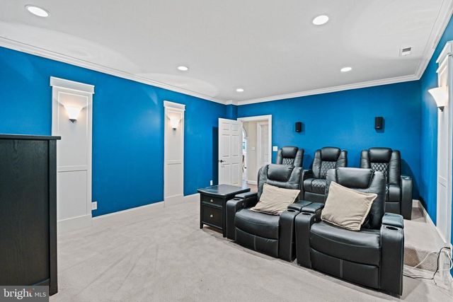 10010 HIGH HILL PL, Great Falls, VA 22066