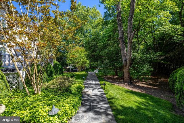 10010 HIGH HILL PL, Great Falls, VA 22066