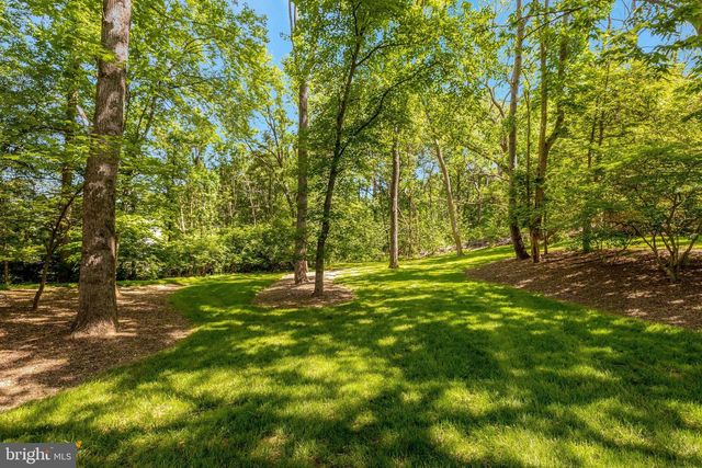 10010 HIGH HILL PL, Great Falls, VA 22066
