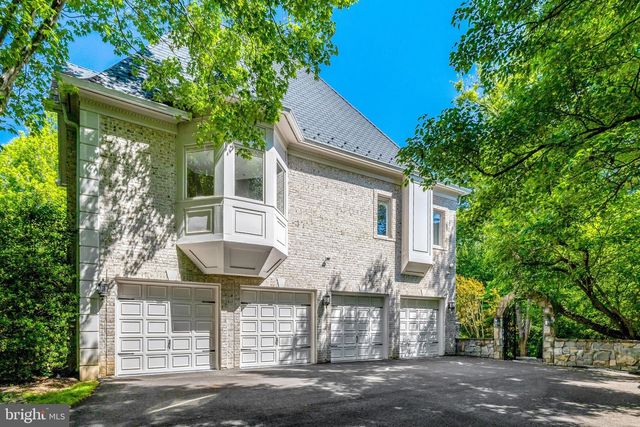 10010 HIGH HILL PL, Great Falls, VA 22066
