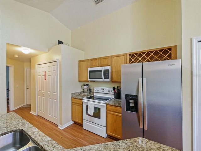 160 HIGH POINT DRIVE, Davenport, FL 33837