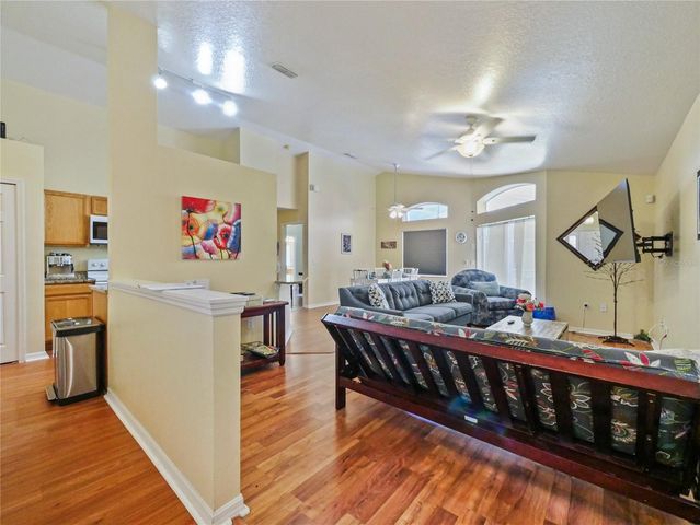 160 HIGH POINT DRIVE, Davenport, FL 33837