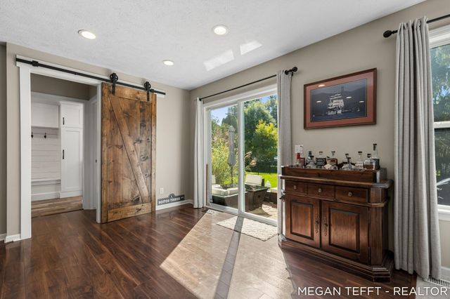 9107 Lady Lauren Drive NE, Rockford, MI 49341