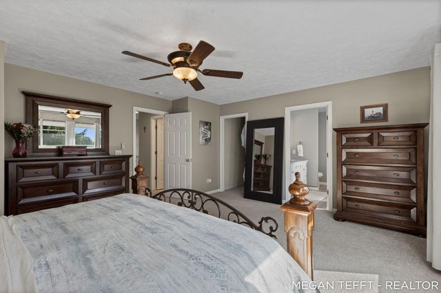 9107 Lady Lauren Drive NE, Rockford, MI 49341