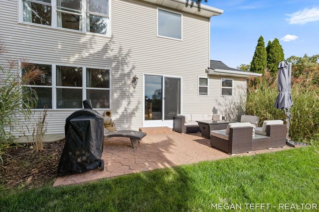 9107 Lady Lauren Drive NE, Rockford, MI 49341