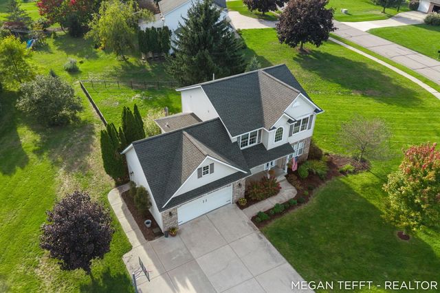 9107 Lady Lauren Drive NE, Rockford, MI 49341