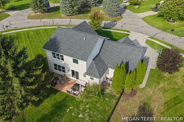 9107 Lady Lauren Drive NE, Rockford, MI 49341