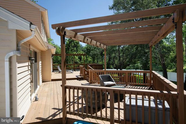 1900 MORNINGMIST DR, Silver Spring, MD 20906
