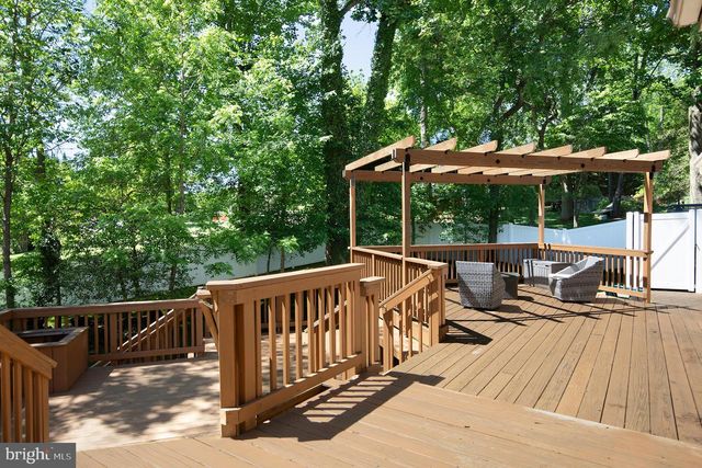 1900 MORNINGMIST DR, Silver Spring, MD 20906