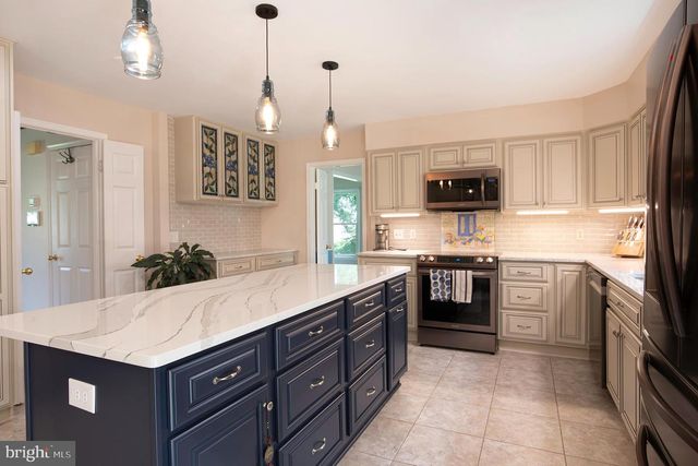 1900 MORNINGMIST DR, Silver Spring, MD 20906