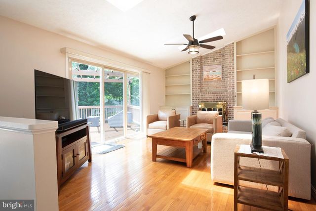 1900 MORNINGMIST DR, Silver Spring, MD 20906
