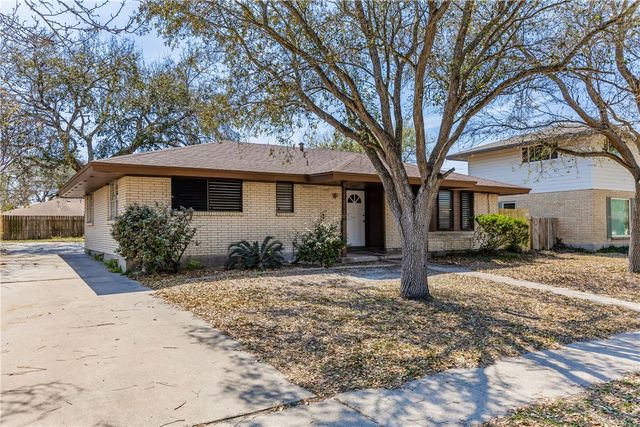 4705 Donegal Dr, Corpus Christi, TX 78413