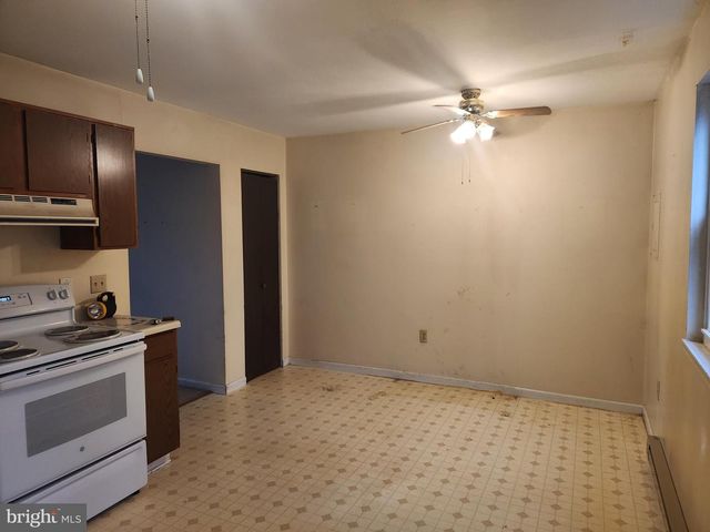 1040 HILMAR CIR, Columbia, PA 17512