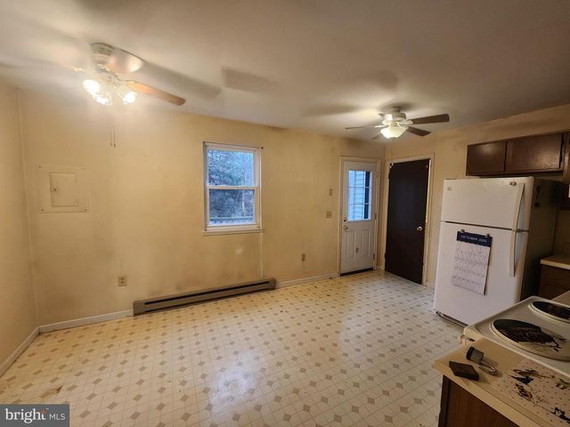 1040 HILMAR CIR, Columbia, PA 17512