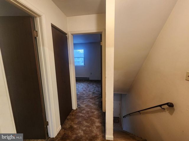 1040 HILMAR CIR, Columbia, PA 17512