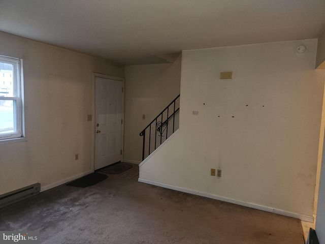 1040 HILMAR CIR, Columbia, PA 17512