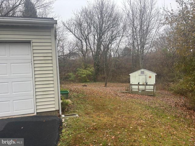 1040 HILMAR CIR, Columbia, PA 17512