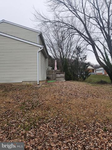 1040 HILMAR CIR, Columbia, PA 17512